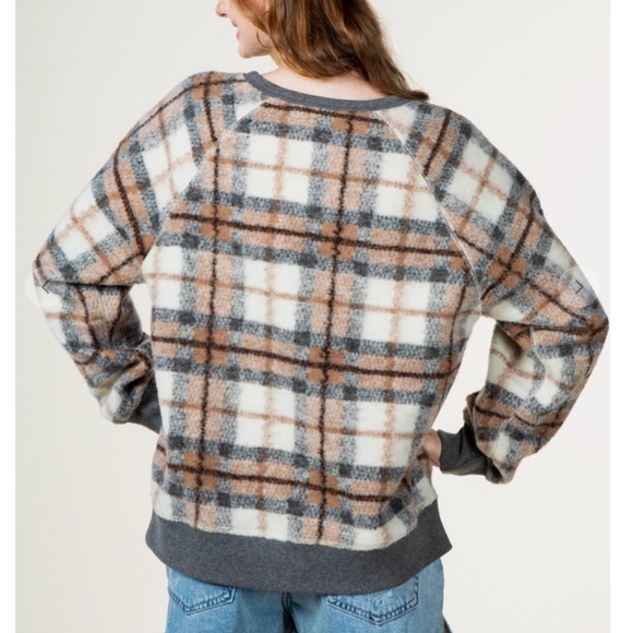 LAST 1❗️LOVERICHE Nordstrom Cozy Chic Fuzzy Plaid Grey / Khaki Sweater Top - Picture 5 of 8